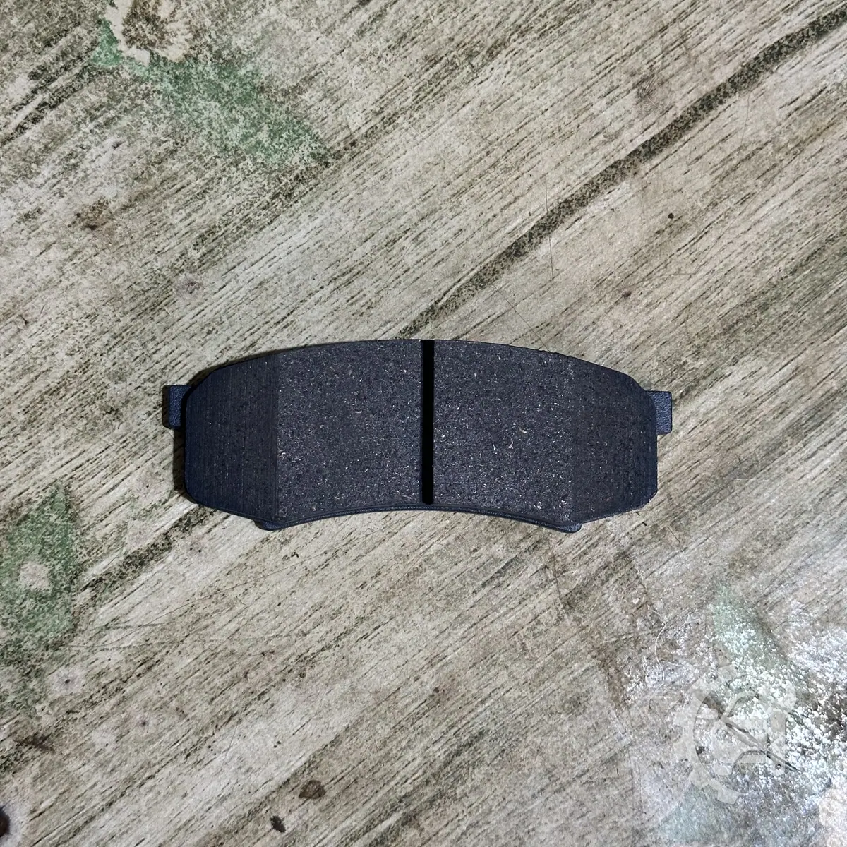 Rear brake pads for Toyota Surf 2006~ — image 1