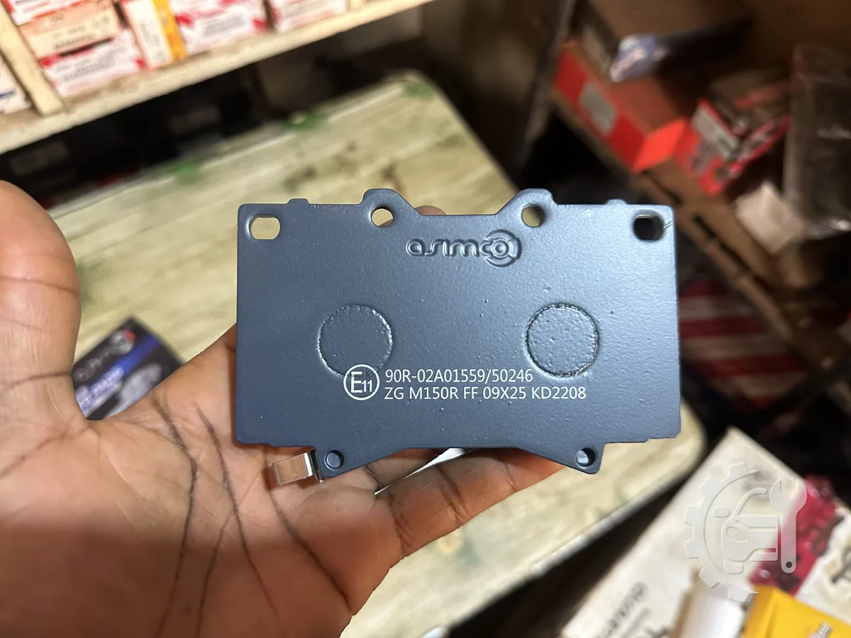 Front Brake Pads for Land Cruiser Hardtop — image 1