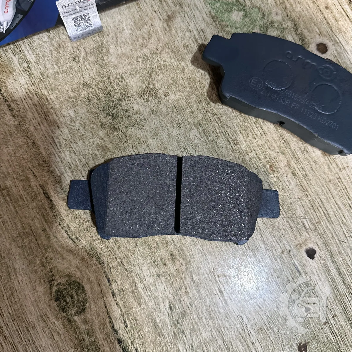 Front Brake pads for Toyota Vitz — image 1