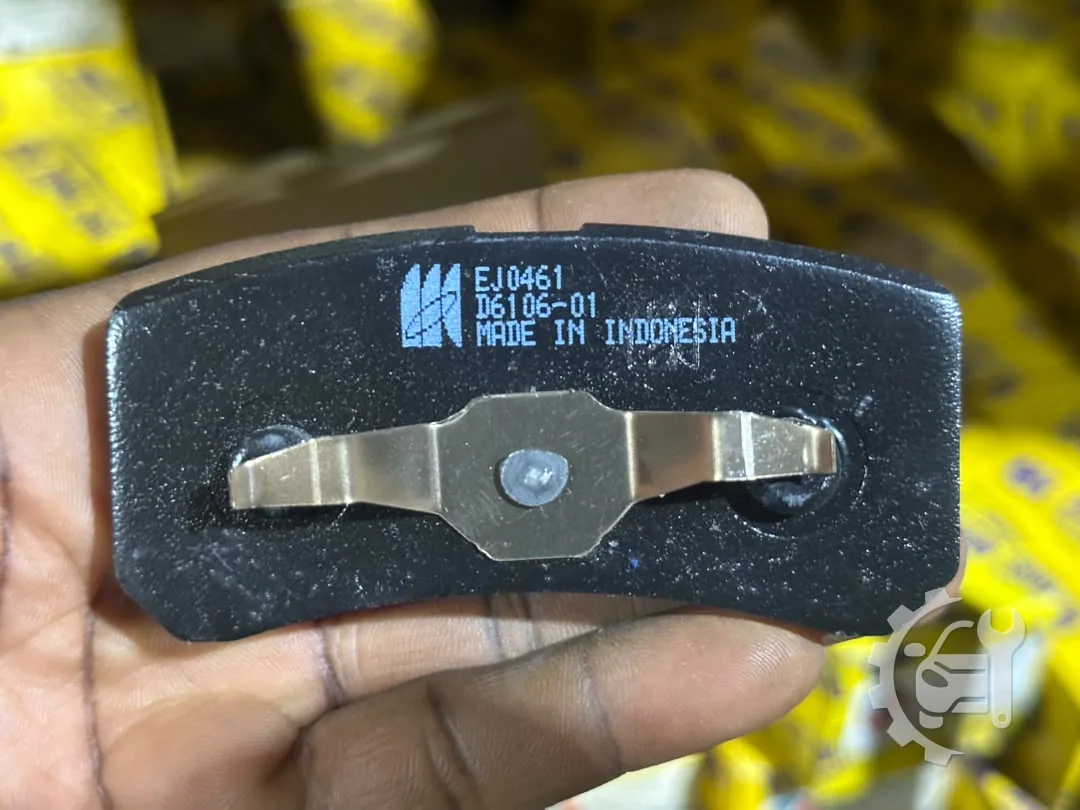 Rear MK Kashiyama Brake Pads for Pajero IV — image 2