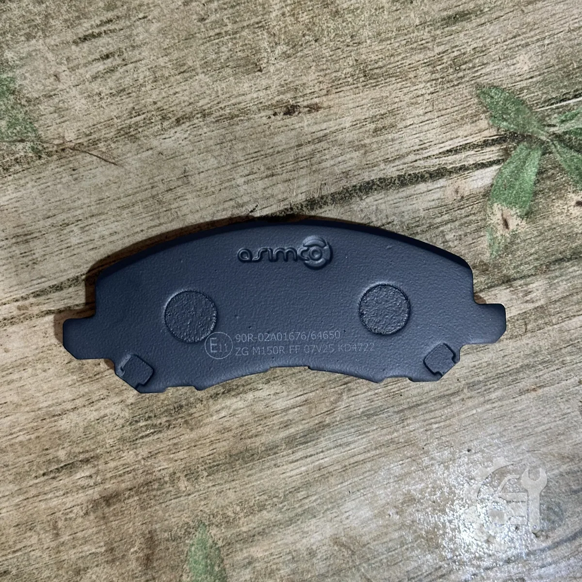Front brake pads for Mitsubishi Lancer — image 1